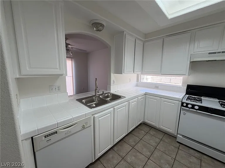 10200 Moth Orchid Ct — Photo 21
