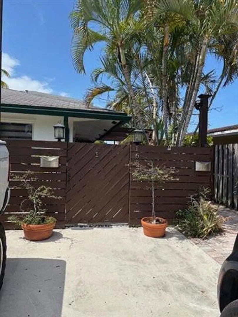 1637 NE 5th St th 1637, Fort Lauderdale, FL 33301 — Photo 3