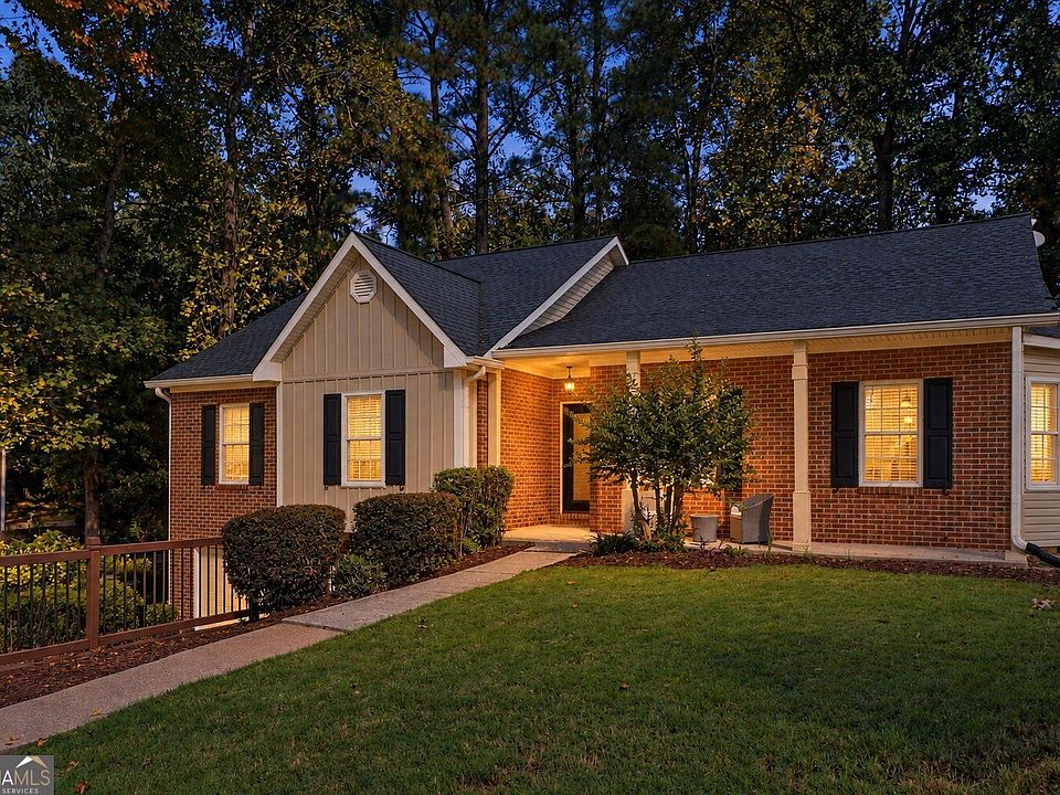 1st image of 4860 Hampton Square Dr
