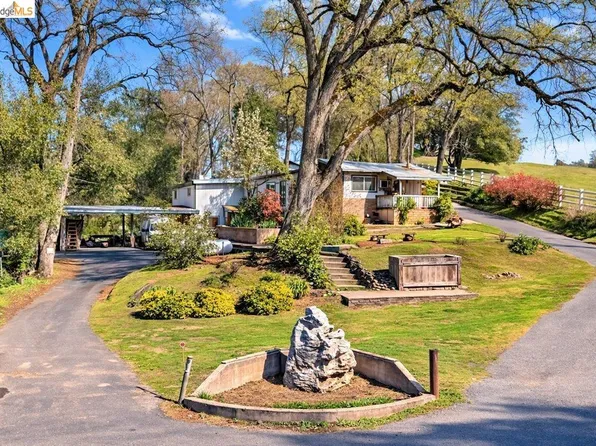 14690 Tuolumne Rd, Sonora, CA 95370