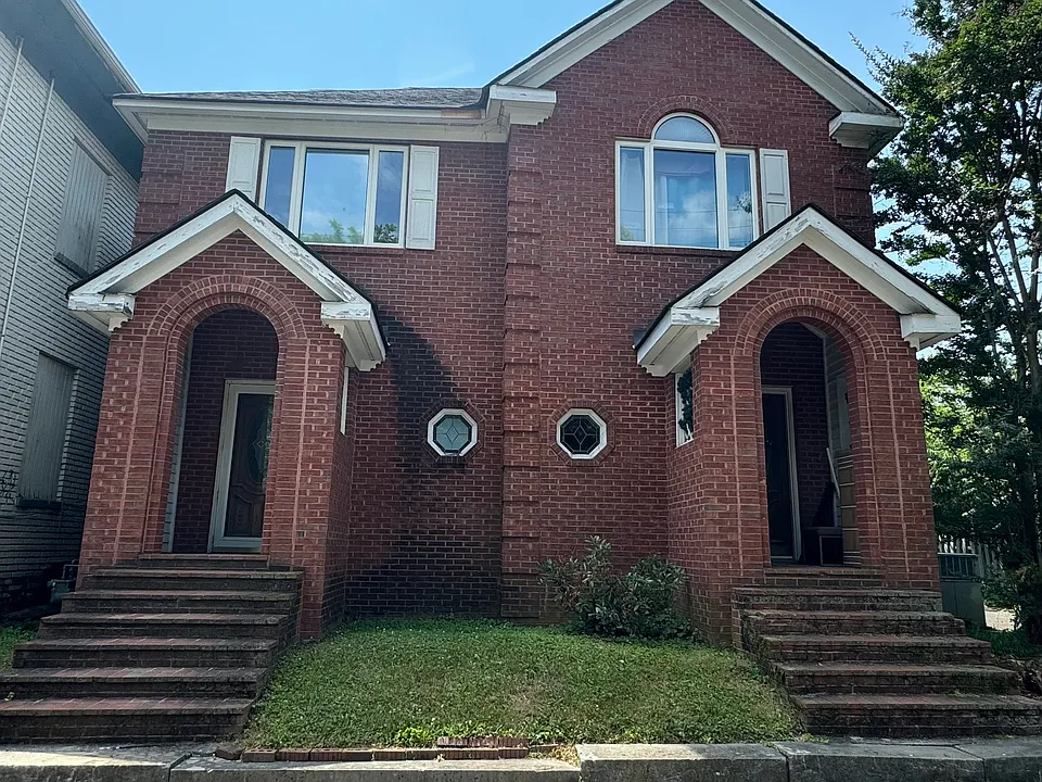 310 3rd Ave
