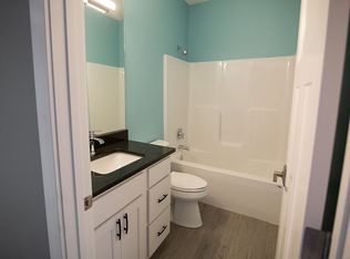 6700 Via Sorrento Dr, Lincoln, NE 68523