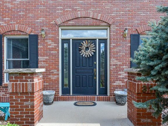 5th image of 314 N Shores Cir