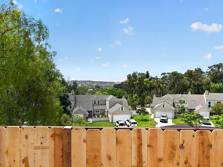 4575 Lambeth Ct — Photo 18