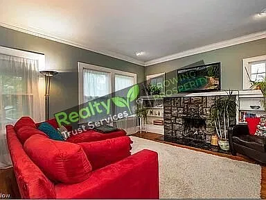 17401 Oxford Ave. Cleveland, OH 44111 — Photo 2