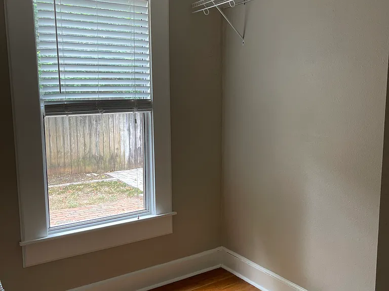 1718 E Cervantes St — Photo 14