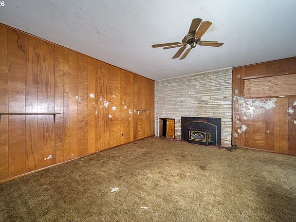 3rd image of 1220 N Henry St
