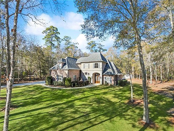 3rd image of 360 Black River Dr