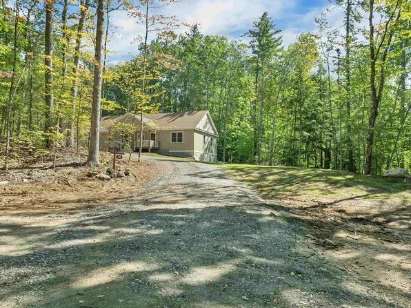 44 Lincoln Drive, Moultonborough, NH 03254