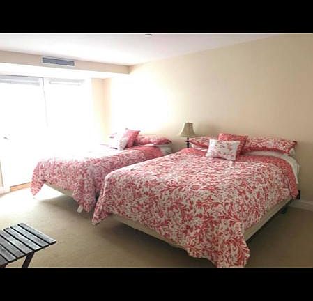 3rd image of 1 E Grand Ave APT 209