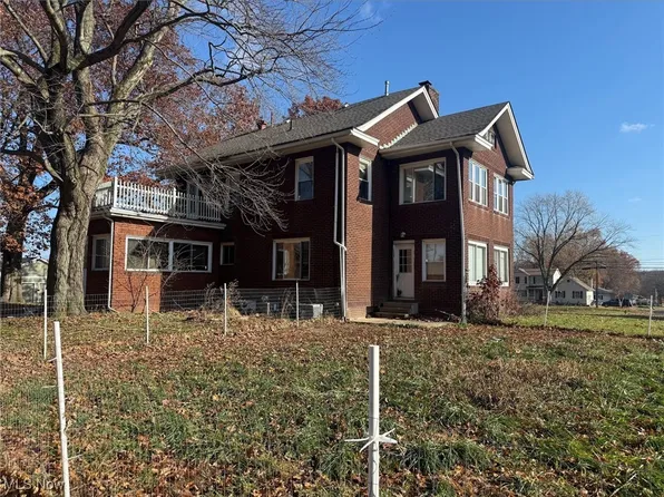 400 N Rd Se, Warren, OH 44484