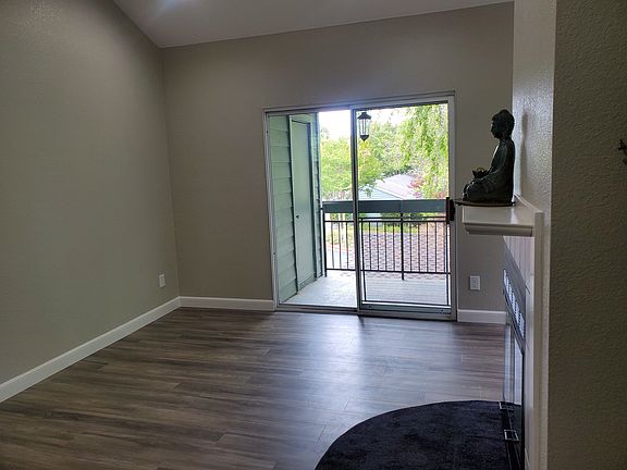5th image of 7815 Canyon Meadow Cir APT B