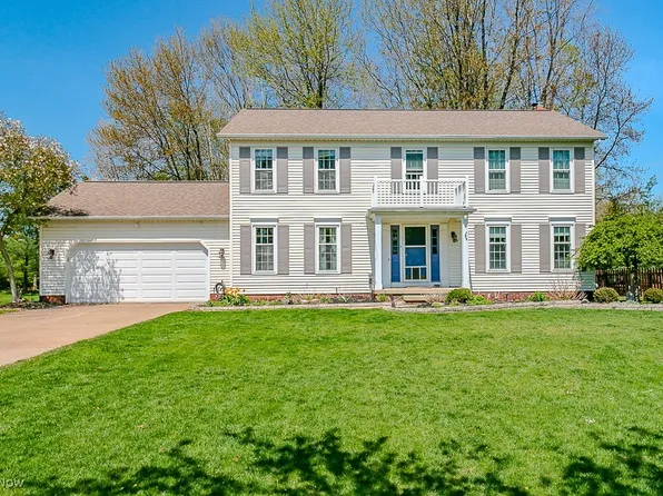 9283 Cherrystone Dr, Mentor, OH 44060