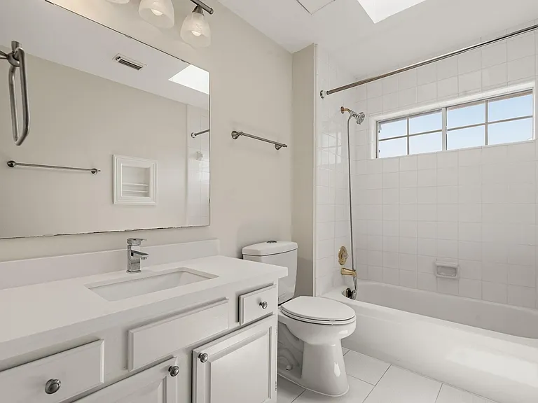 14207 Woodville Gardens Dr — Photo 33