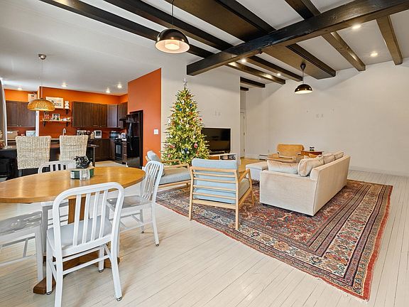 4th image of 13 Goshen Road