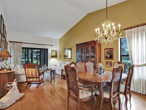 5th image of 3256 Carambola Cir S #3256