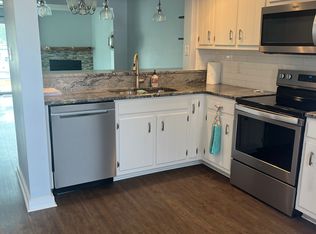 7811 Sunset Dr, Hayes, VA 23072