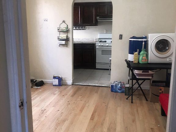 4th image of 64 Bay 13th St APT 1