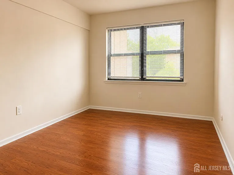 1728 Raspberry Ct — Photo 8