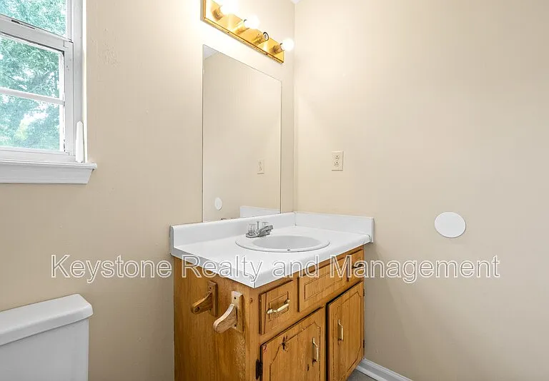 2080 Carneal Ln — Photo 12