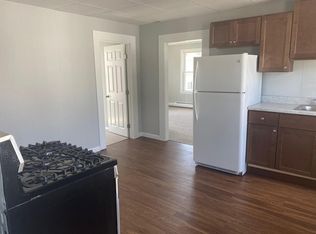 58 Oak St FLOOR 2, Taunton, MA 02780