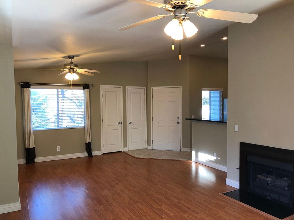 Living room and entrance