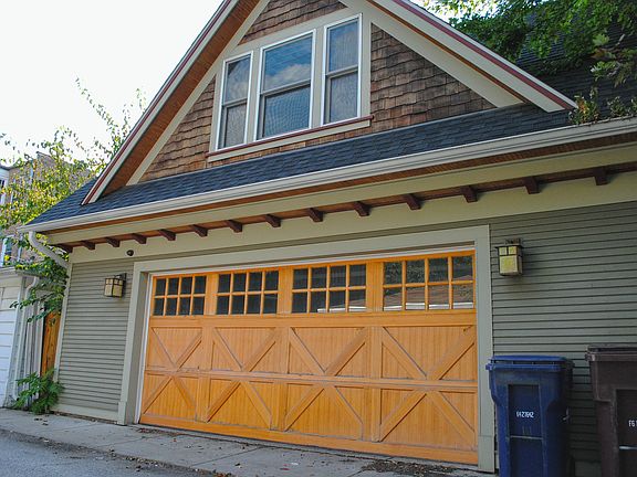 5th image of 738 Wesley Ave