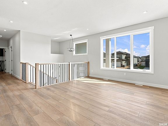 4th image of 820 Ballesteros Crescent