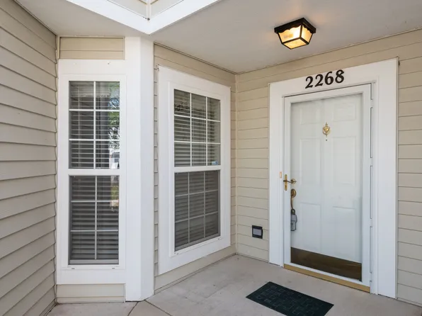 2268 Scott Ln #2268, Aurora, IL 60502