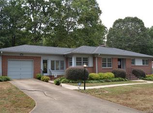 607 2nd Ave NE, Conover, NC 28613