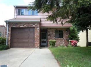 9800 Avalon Pl, Philadelphia, PA 19114