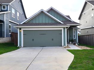 104 Red Buckeye Loop, Liberty Hill, TX 78642