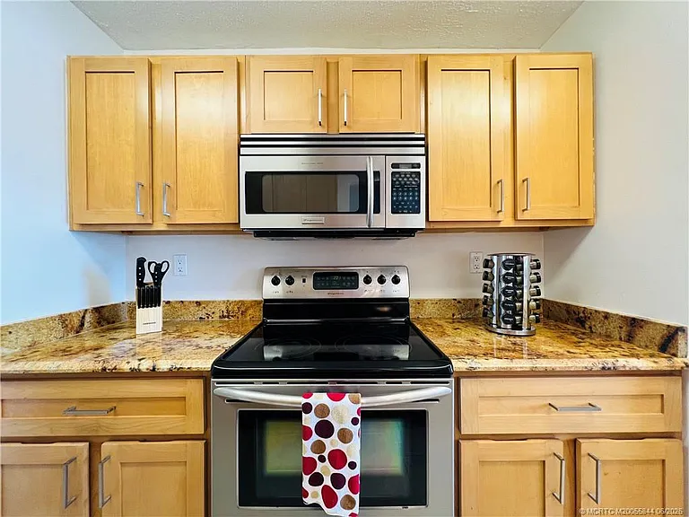 10044 S Ocean Dr #308 — Photo 10