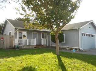 1030 Oakwood Ct, McKinleyville, CA 95519