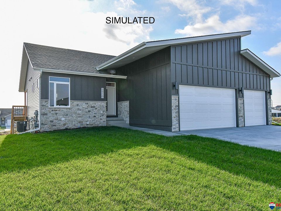 1st image of 5845 SW Sierra Madre Dr