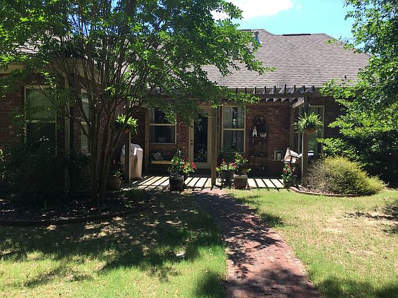 3rd image of 103 Windsor Falls Blvd