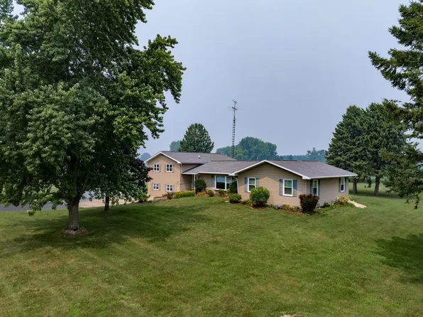 W5748 50th Ct, Mauston, WI 53948