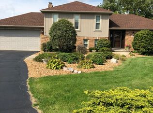 10030 Derby Ln, Mokena, IL 60448