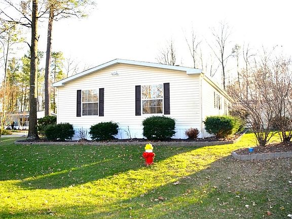 Side View/Large Yard