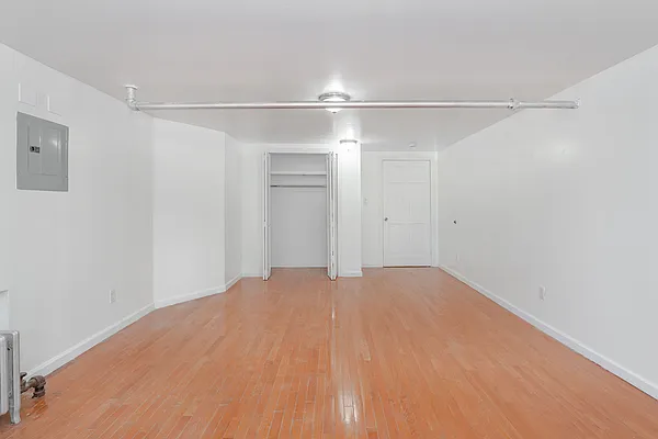 Rented by Reavis | media 3