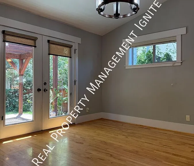 2955 NW Bordeaux Ln — Photo 5