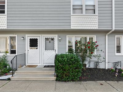 484 First Avenue #12, West Haven, CT, 06516