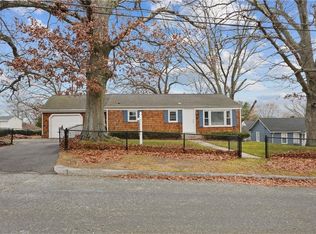 237 Saint Louis Ave, Woonsocket, RI 02895