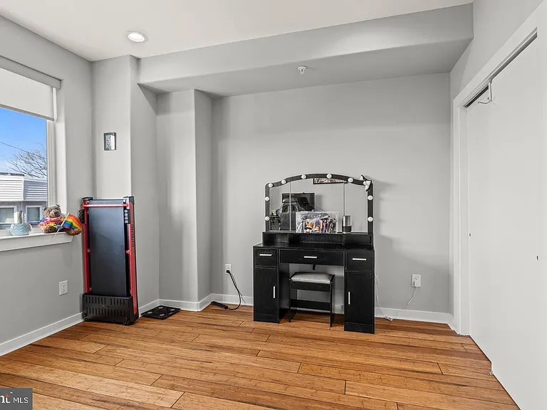 1751 S Taylor St — Photo 18
