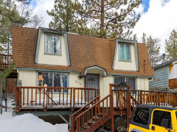 800 Cedar Ln, Sugarloaf, CA 92386