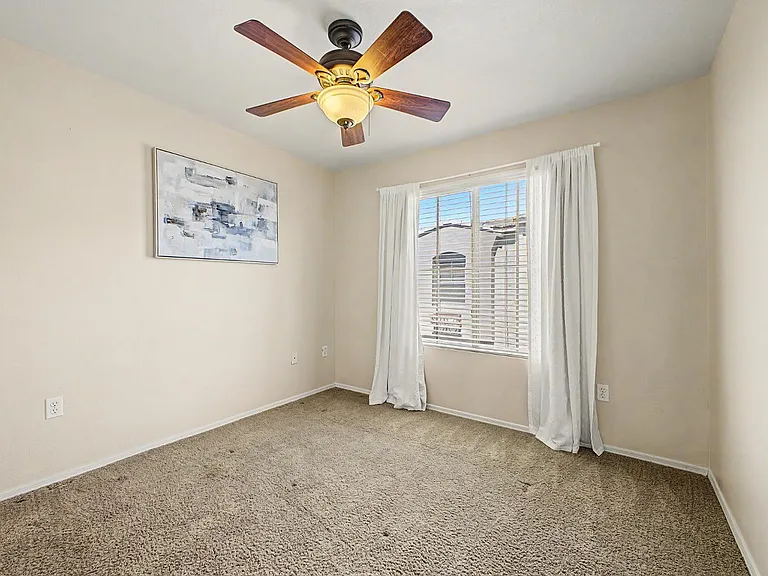 2402 E 5th St #1570 — Photo 21
