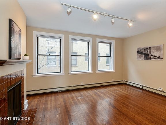 3rd image of 640 W Waveland Ave APT 2C