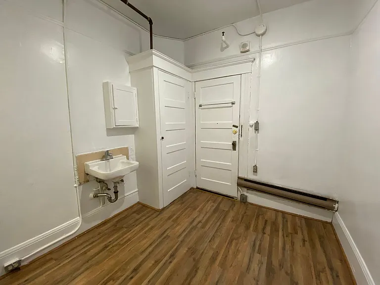 833 Kearny St #31 — Photo 2