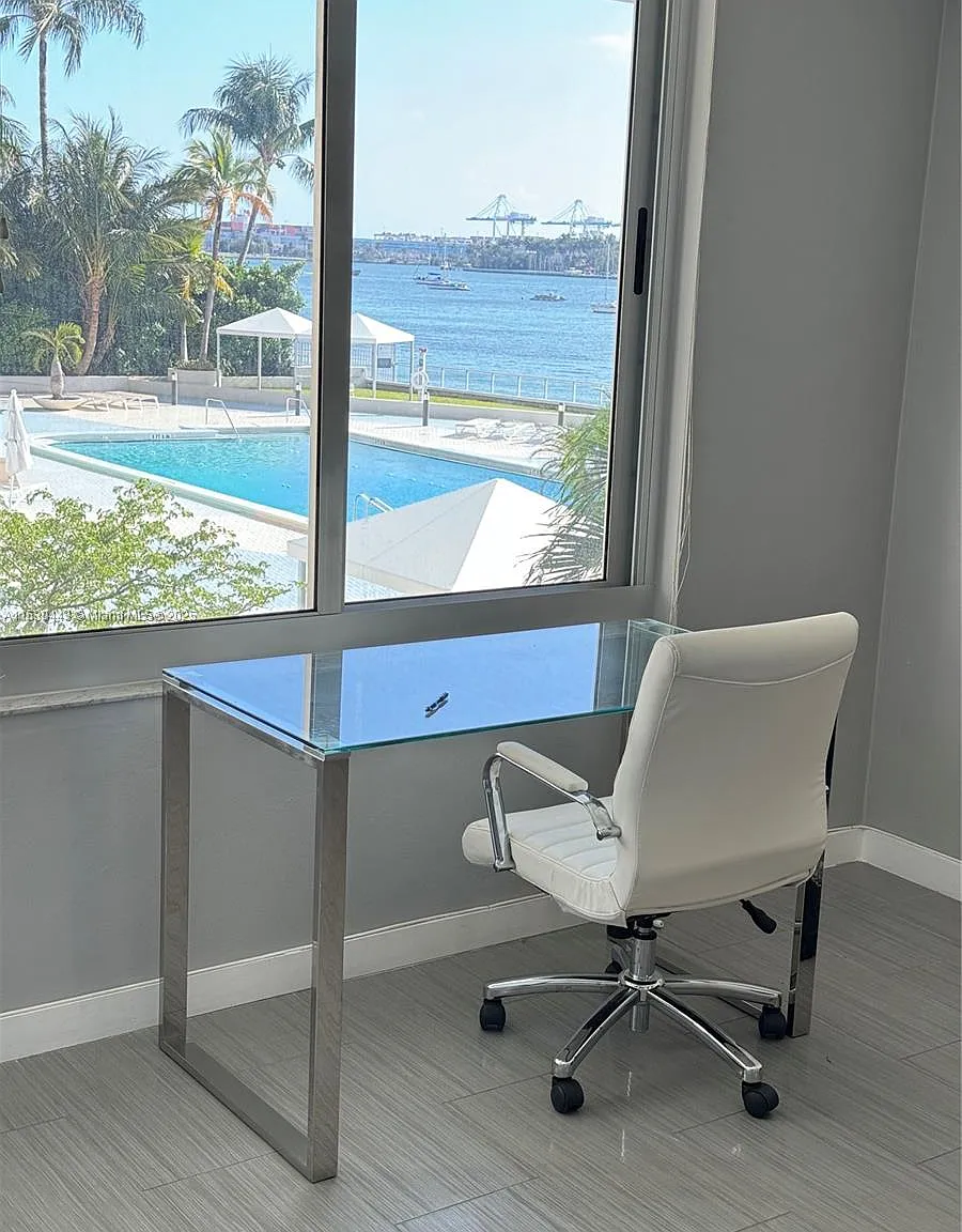 Mirador 1200 Condo — Photo 4