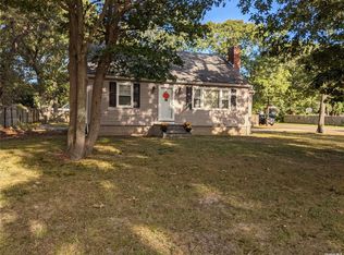 127 Blue Point Rd, Selden, NY 11784